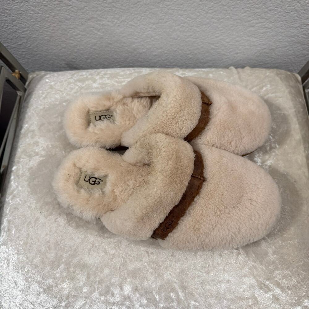 Ugg Sherpa Slippers Lightly Worn USA 8